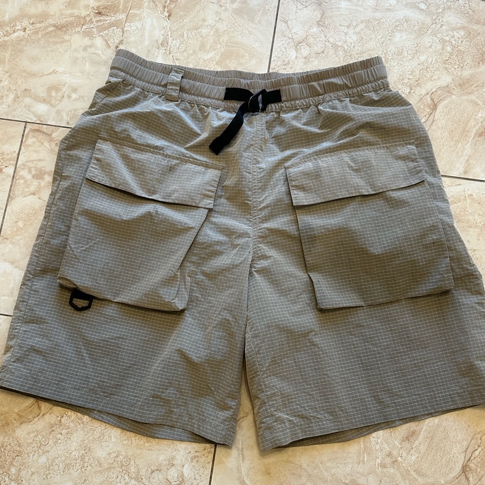Zara Men's Taupe Cargo Shorts large/extra large